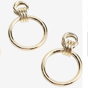Express Interlocking Circle Hoop Earrings